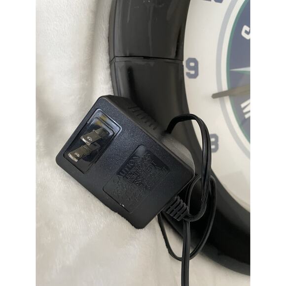 Imperial Seattle Mariners MLB Team Neon Everbright Wall Clock 20”x20” - Picture 4 of 9